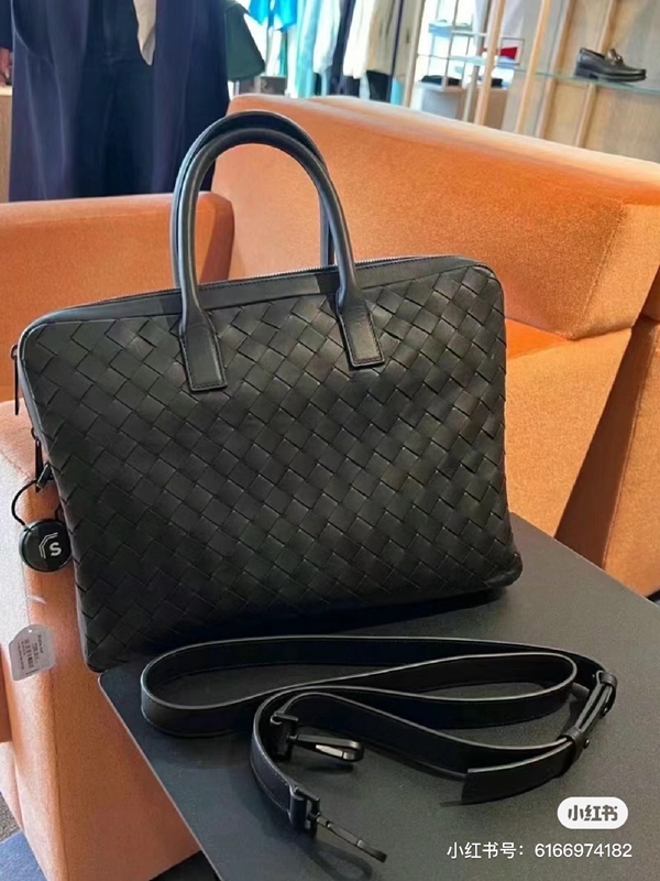 ボッテガヴェネタバッグ全体デザイン